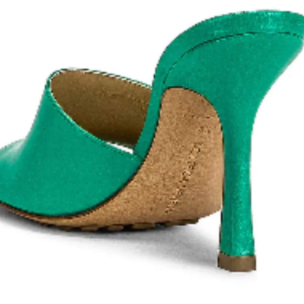 Bottega Veneta Stretch Mule Sandal 39.5 - Picture 3 of 7